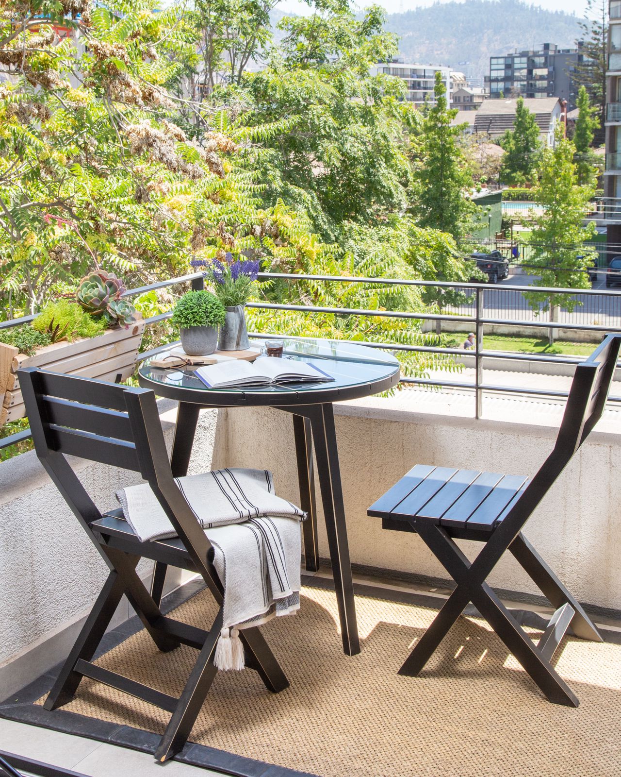 Mesa Parisina Redonda