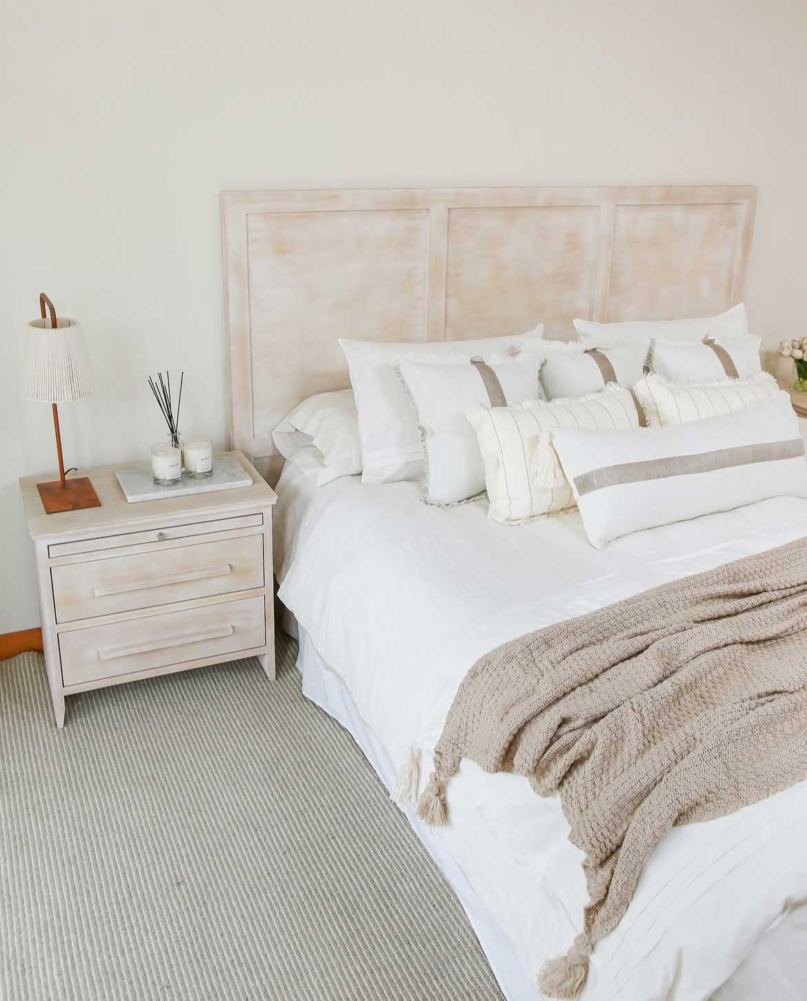 Respaldo Trini Castaño Claro - Rustic Chic