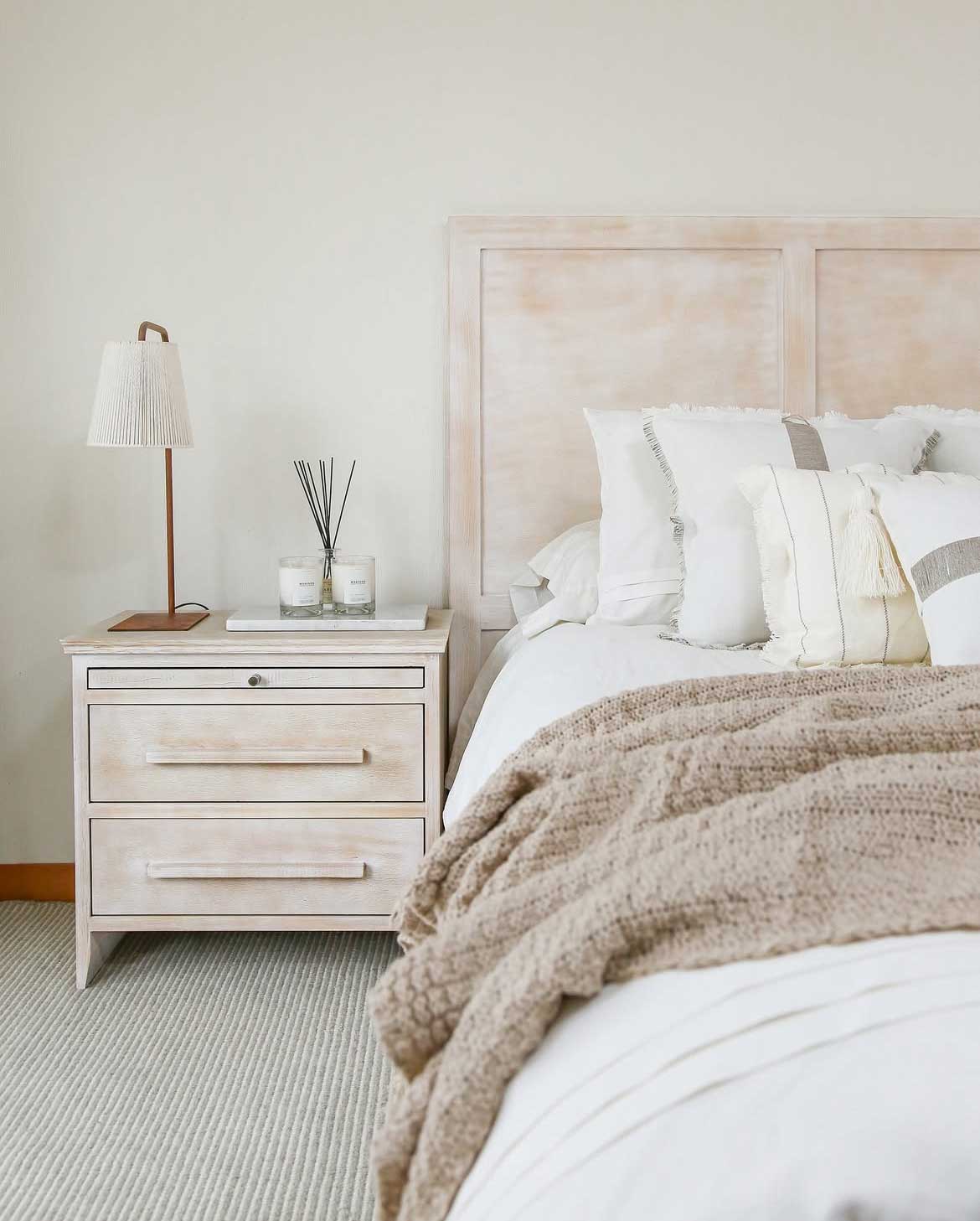 Respaldo Trini Castaño Claro - Rustic Chic